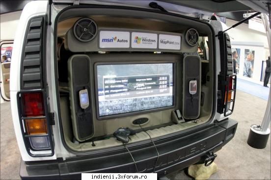 un hummer de la microsoft hummer h3
